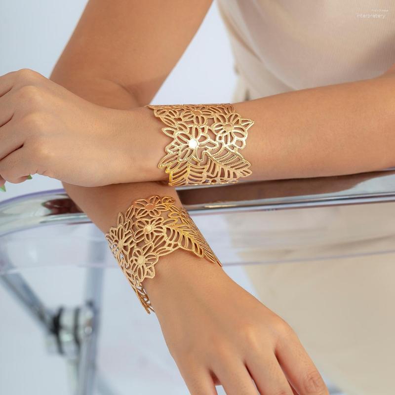 

Bangle Purui Fashion Simple Geometric Metal Open Cuff Bangles Personality Exaggerated Hollow Flower Leaf Bracelet Couple Jewelry Gift