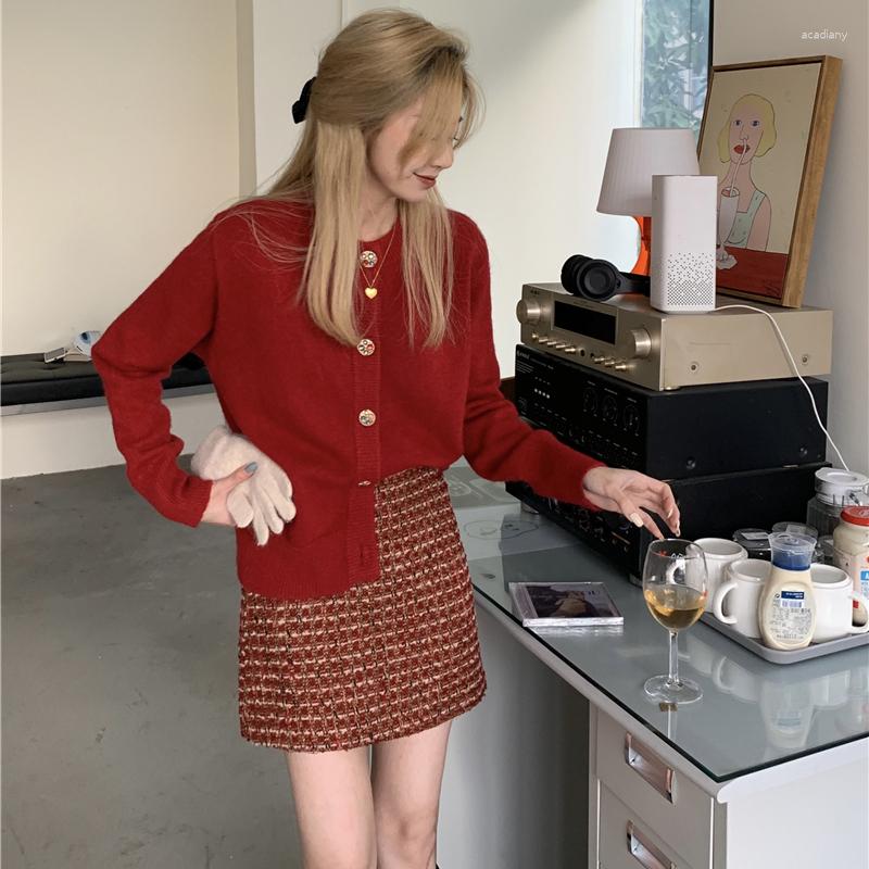 

Skirts 2023 Spring And Autumn Red Skirt High Waist Show Legs Long Houndstooth Retro Short Festive Year Christmas