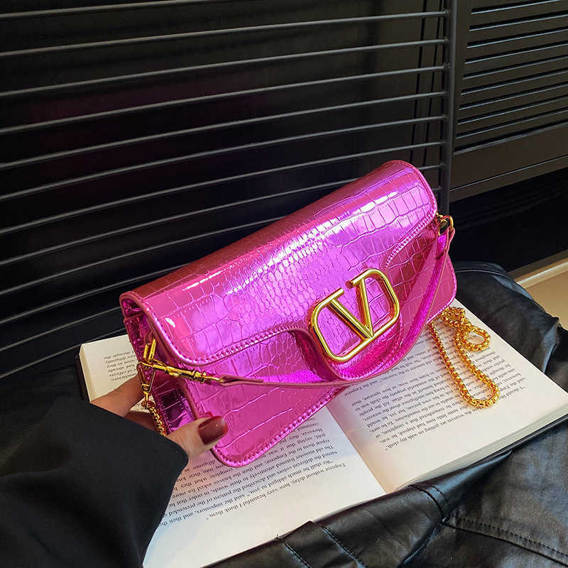 

Designer Valentino Bag For Women NHEG Shiny Pink Handbag 2023 New Arrive Tote Bags Chain Shoulder Snake Pattern Crossbody Small Square Wallet Luxury Purse, Black7