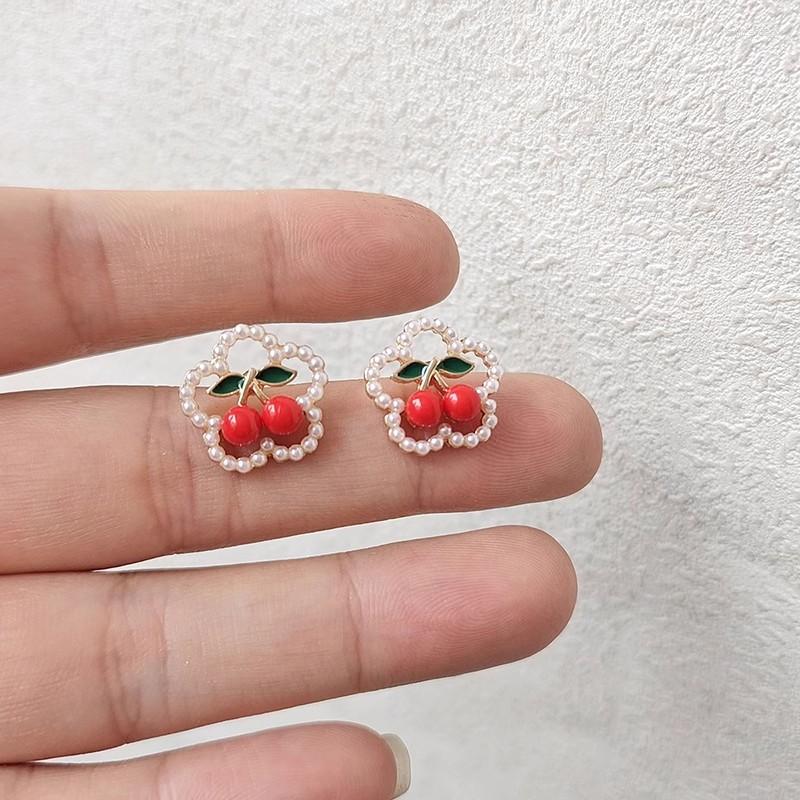 

Dangle Earrings Small Fresh Premium Cherry Pearl Flower 7031