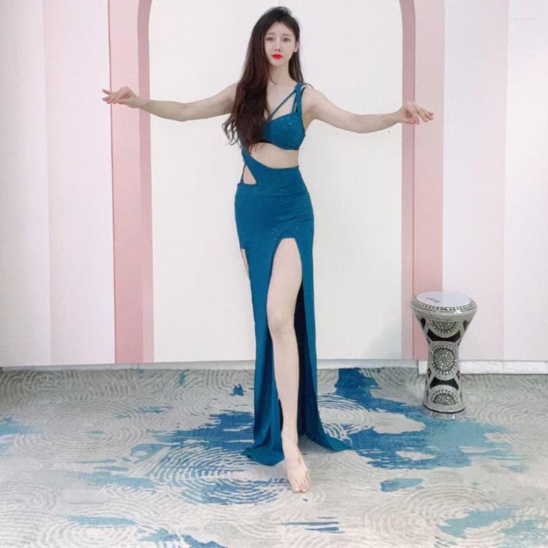 

Stage Wear Shiny Silver Oriental Dancer Dress Carnival Performance Sexy Side Opening Exotic Belly Dance, Same as the picture