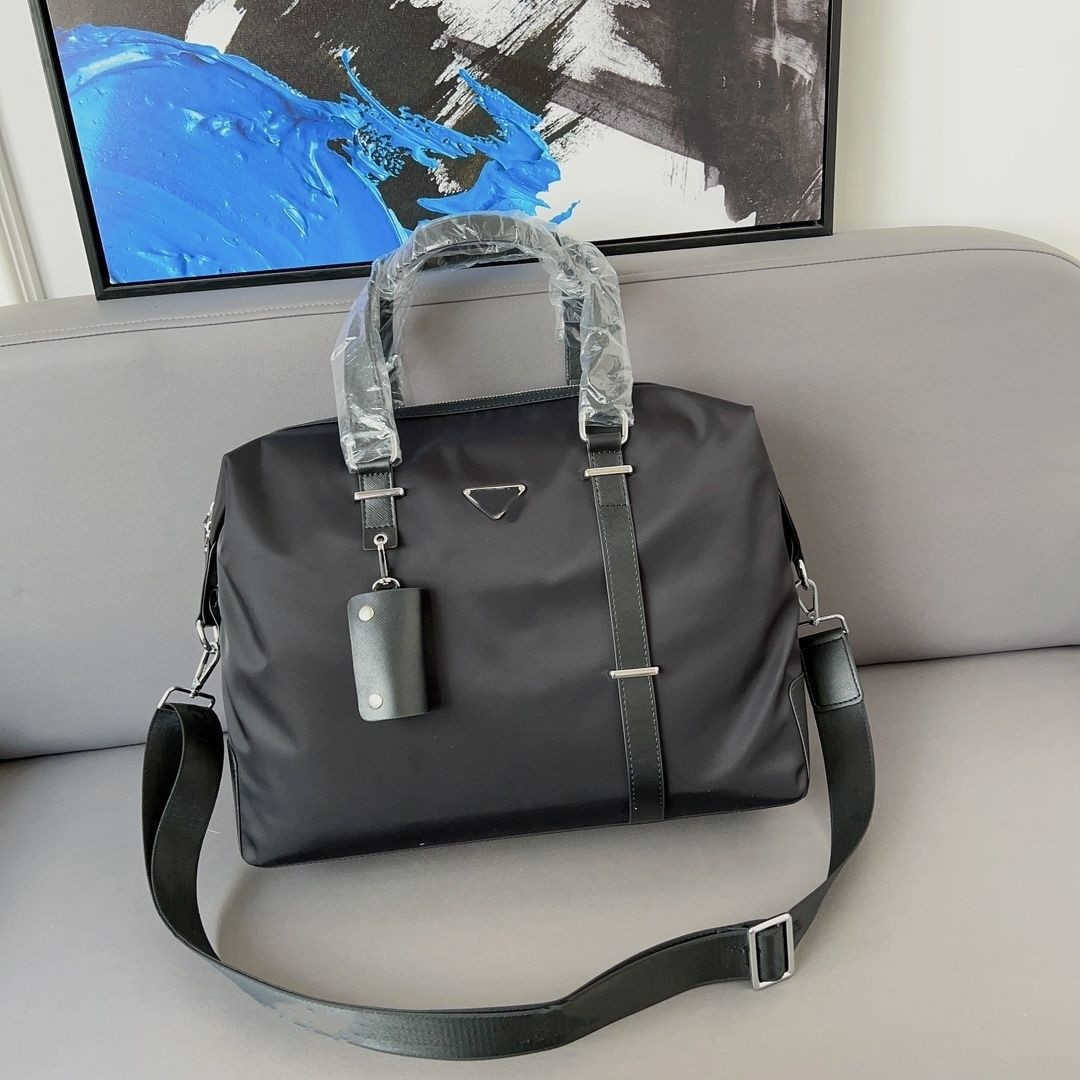 

Fashion brand Short distance travel bags waterproof nylon cloth handbag with high quality and large capacity leisure sports business trip men's crossbody bag, Black