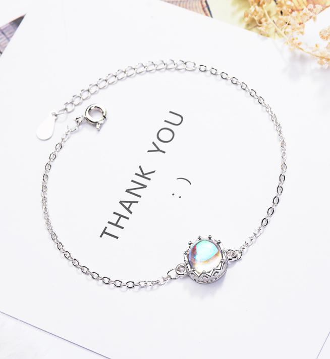 

L20 Fashion Korean version of artificial moonstone round crown bracelets Japanese girl heart aurora bracelet female7715666