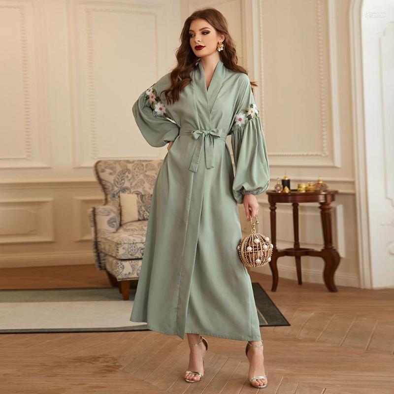 

Ethnic Clothing Embroidery Opened Abaya Kimono Dubai Kaftan Muslim Cardigan Abayas Dress Women Casual Robe Femme Caftan Islam Clothes With
