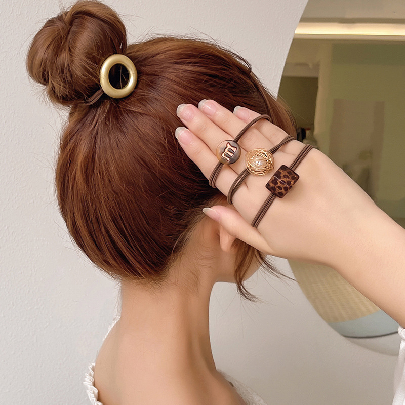 

Fashion blogger designer jewelr New Simplicity Black leather band female headband hair rope hair loop high ponytail Rubber band Scrunchies hair ties wholesale FS33, Mixed color