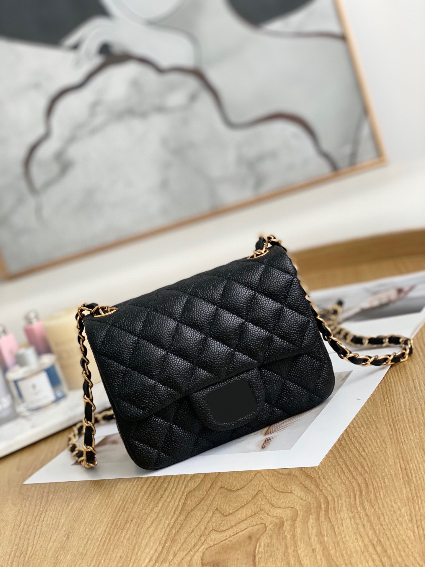

1115 Ladies crossbody bag high-end quality caviar cowhide shoulder bag hardware details after the perfect presentation of small and lovely, Black