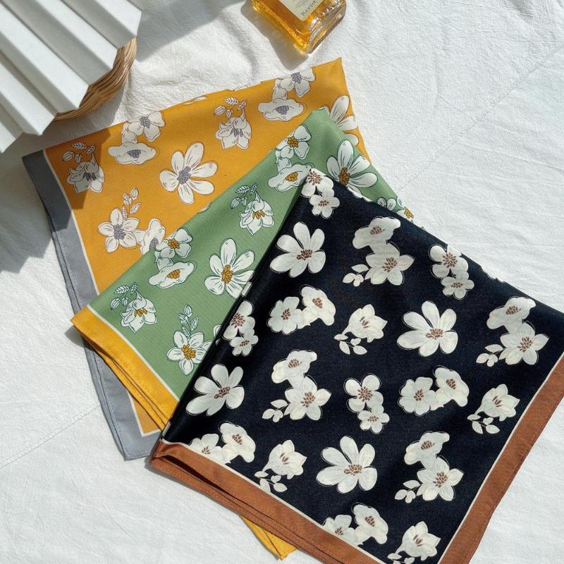 

Scarves 53 Cm Korean Design Daisy Flower Women's Twill Silk Small Scarf Head Square