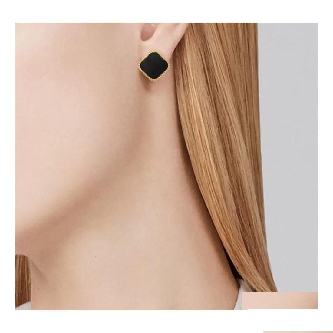 

Stud Classic Designer Four Leaf Clover Love Earrings Korean Style Fashion Natural Shell Real 925 Sier For Women Highend Wedding Dhans