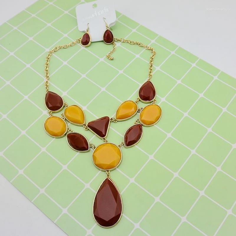 

Necklace Earrings Set Foreign Trade Jewelry European And American Fashion Trends Exquisite Gemstone Inlaid, Picture shown