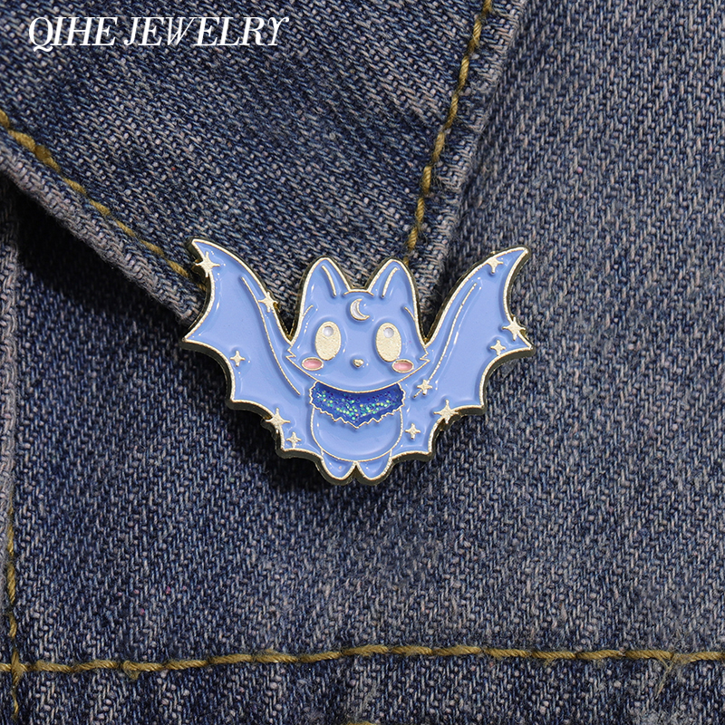 

Cartoon Bat Fox Enamel Pin Badge Jewelry Metal Brooch Lapel Clothes Shirt Hat Backpack Accessories Custom Friends Gift Halloween