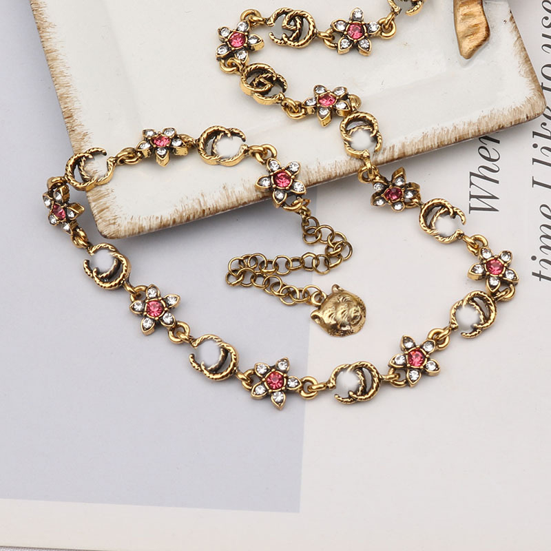 

Luxury Designer Double Letter Pendant Necklaces 18K Gold Plated Tiger Head Crysatl Pearl Rhinestone Sweater Necklace for Women Wedding Party Jewerlry Accessories