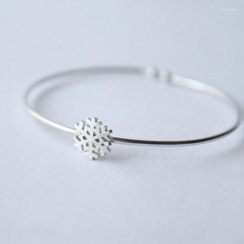 

Bangle Trendy Elegant Silver Color Bracelets Snowflake Adjustable Open For Beautiful Ladies Woman Jewelry Gift SB074