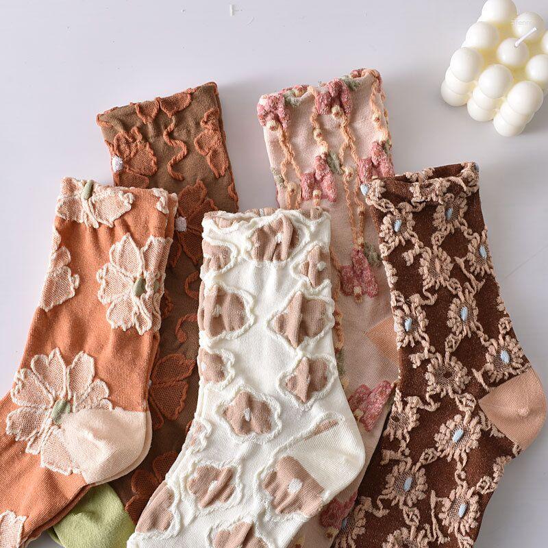 

Women Socks Harajuku Retro Embroidery Woman Japanese Kawaii Cute Ethnic Lolita Lace Flower Crew Christmas Gift Fashion 003