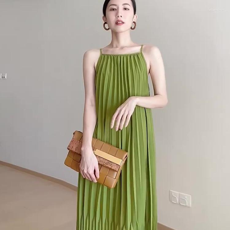 

Casual Dresses Pleated 2023 Summer High End Women' Design Dress Hanging Strap For Women Slim Fit Clothing, Green