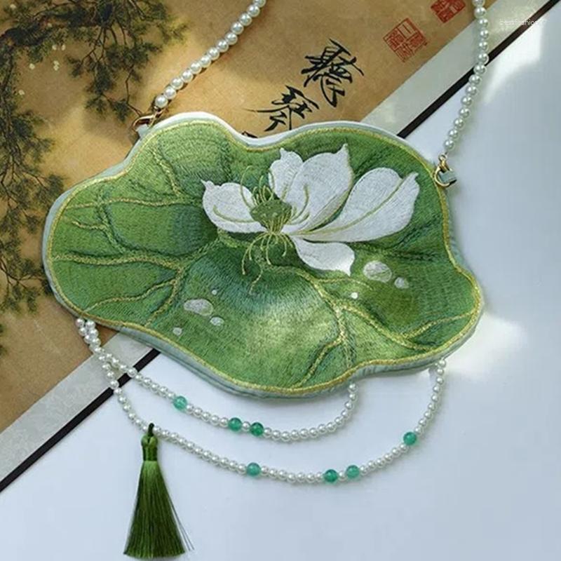

Shopping Bags Hanfu Exquisite Mobile Bag With Embroidery Green Lotus Leaf Double Sided Chinese Antique Small Fabric
