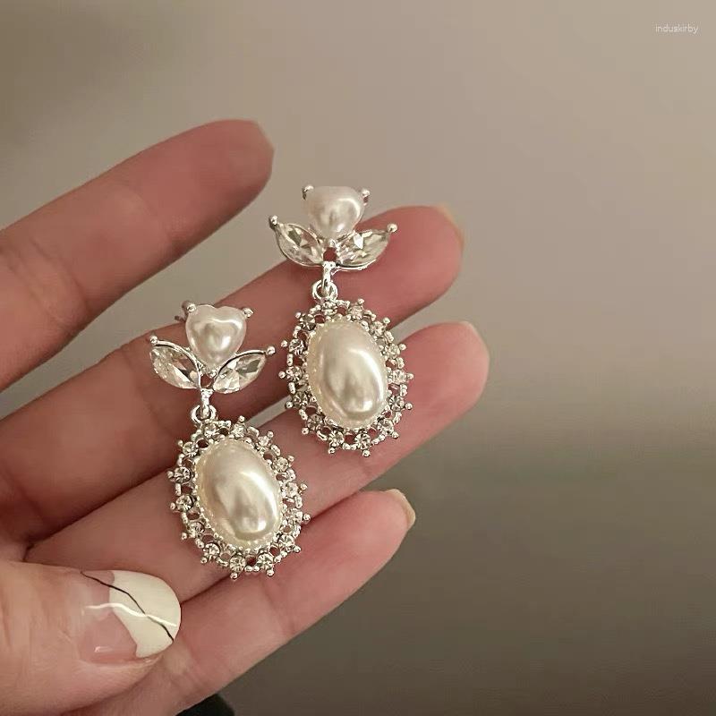 

Dangle Earrings French Graceful Female Exquisite Light Luxury Rhinestones Imitation Pearl Flower Fashion Women's Jewelry Accessories
