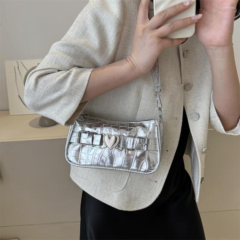 

Evening Bags Alligator Pattern Y2k Underarm Bag PU Leather Shoulder Hobos Heart Shaped Metal Buckle Handbags 2023 Motorcycle Style, Red