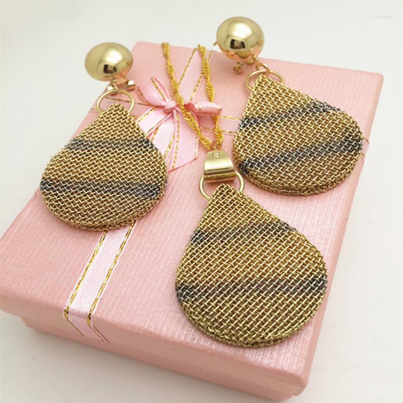 

Necklace Earrings Set Fashion Pendants Sets For Women High Quality Jewelry Nigeria Bridal Wedding Earring, Picture shown