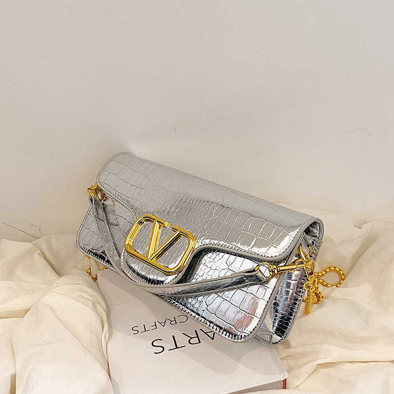 

Designer Valentino Bag For Women YHBG Shiny Silver Handbag 2023 New Arrive Tote Bags Chain Shoulder Snake Pattern Crossbody Small Square Wallet Luxury Purse, Silver12