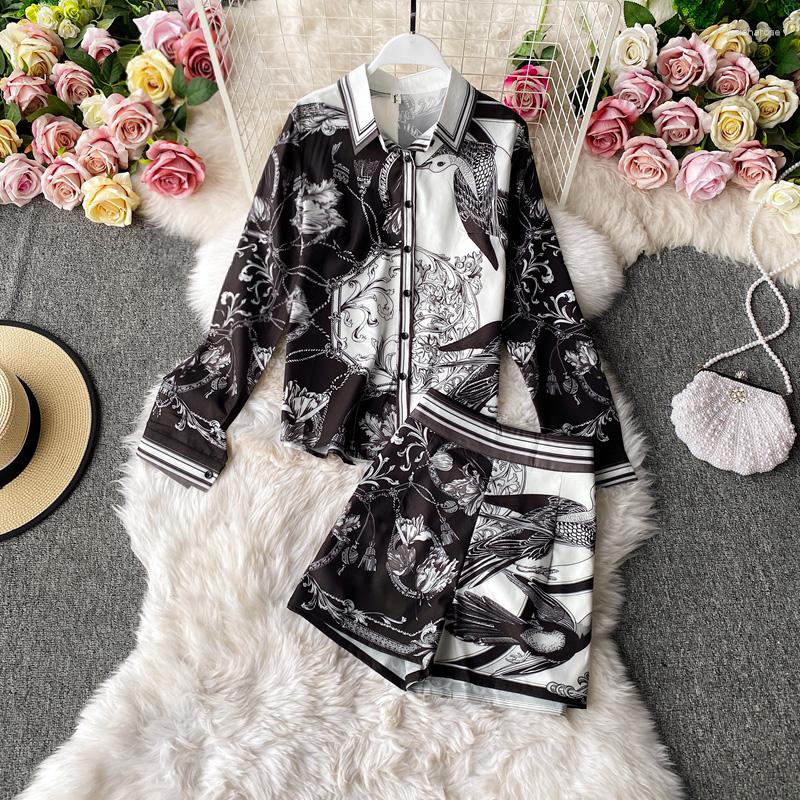 

Women's Tracksuits Women's Spring Summer Vintage Streetwear Two Pieces Short Set Long Sleeve Shirt Top High Waist Shorts Lady Elegant, Black