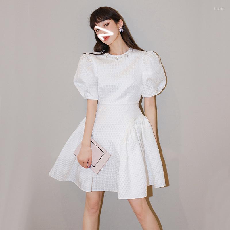 

Party Dresses White Rhinestone Slim Waist Puff Sleeve Ball Gown Women Summer Fashion Beaded S77
