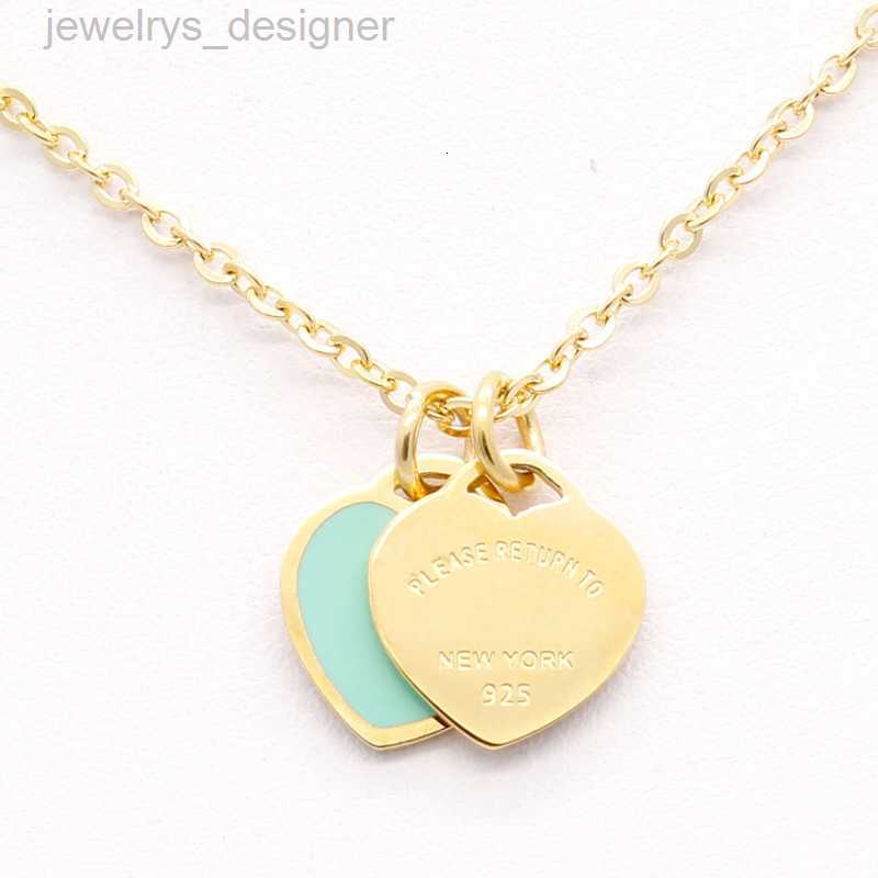 

Pendant Necklaces Designer jewelry double heart love necklace for women stainless steel accessories 18k gold plated green pink red pendant necklaces chain on