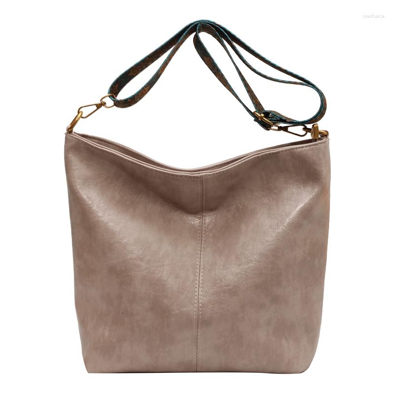 

Evening Bags Large Capacity Tote For Women Oil Wax Leather Handbag Wide Shoulder Strap Crossbody Bag Luxury Designer, Black