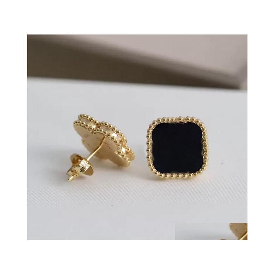 

Stud 15Mm Classic Designer Four Leaf Clover Logo Earring Brand Style Fashion Natural Shell 925 Sier Love For Women Girl Highend Wedd Dh7Ly