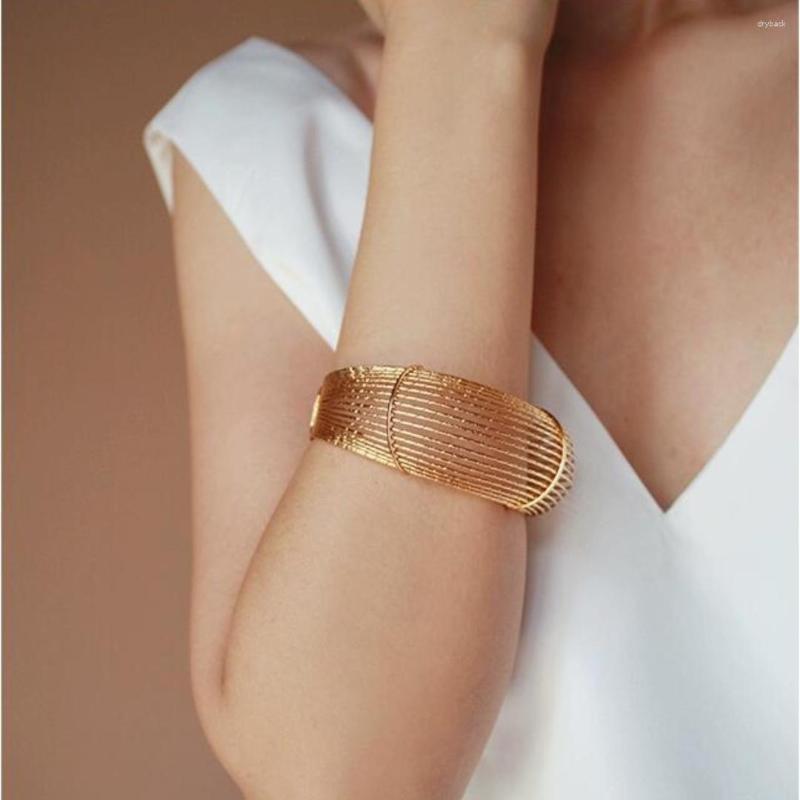 

Link Bracelets Brass Statement Chunky Cutout Bangle Women Jewelry Designer T Show Runway Gown Rare INS Japan Korean Trendy