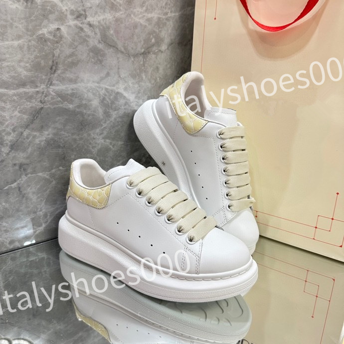 

Top Fashion Shoe White Black Dream Sneaker womens and mens Rubber Sole Soft Calfskin Leather Lace-up Trainers, 01