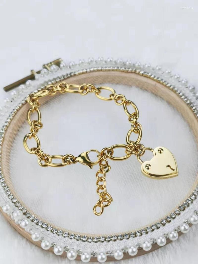 

Chains Classic European And American Style Bracelet Steel