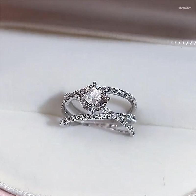 

Cluster Rings Apaison 2023 Fashion S925 Silver One Classic Luxury European And American Style Cross Cut Out Ring For Lady