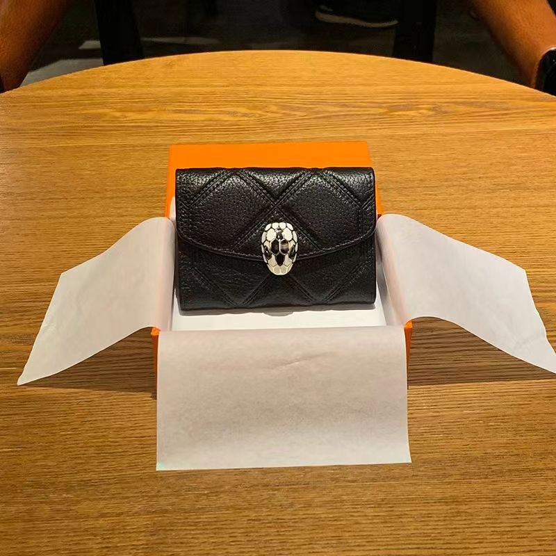 

Purse Designer Leather Women's Small Purse Card Holder Snakehead Purse Compact leather purse Long quilted fashion hold Bag, Red