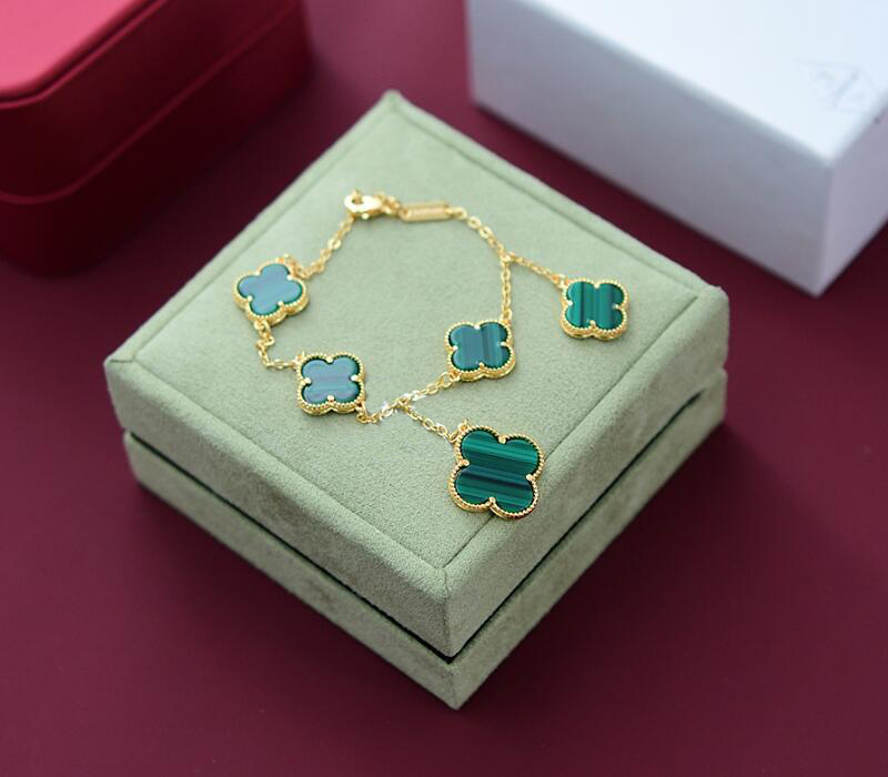 

3A Chain VanCA Magic Bracelet 5 Motifs Vintage Bracelets adjustable 18cm to 19cm in Gold Iconic Collection For Women With Dust Bag Box Fendave