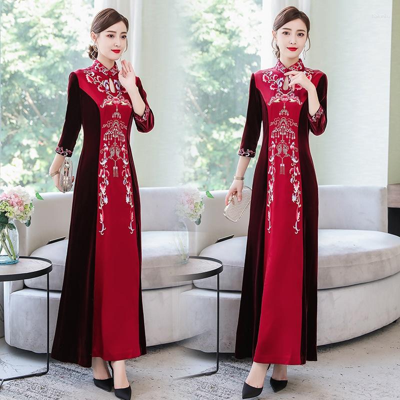 

Ethnic Clothing Chinese Cheongsam Traditional Wedding Qipao Woman Velvet Patchwork Female Floral Long Elegant Dresses TA1903