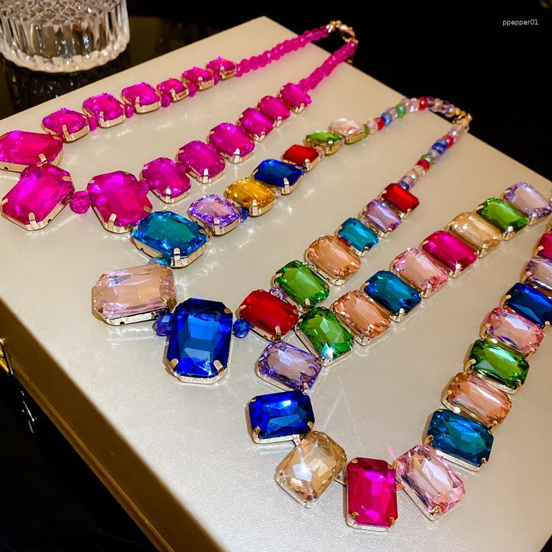 

Pendant Necklaces Inlaid Colorful Square Crystal Chain Necklace Collarbone Fashion Sweet And Cool Style Women Party Jewelry