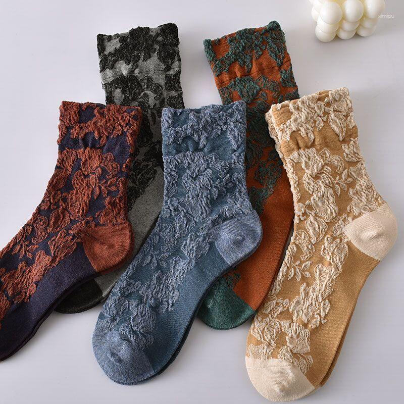

Women Socks Harajuku Retro Embroidery Woman Japanese Kawaii Cute Ethnic Lolita Lace Flower Crew Christmas Gift Fashion 011, Beige