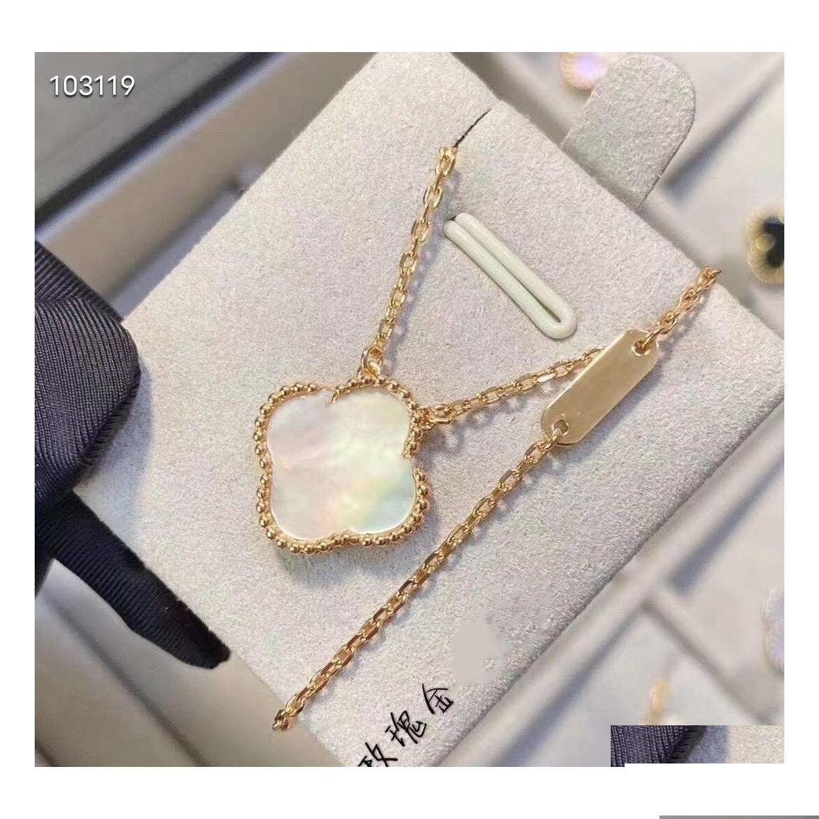 

Pendant Necklaces Leisure Love Women Clover Necklace Fashion Elegant Temperament Jewelry Party Bracelet Wedding Cou Dn