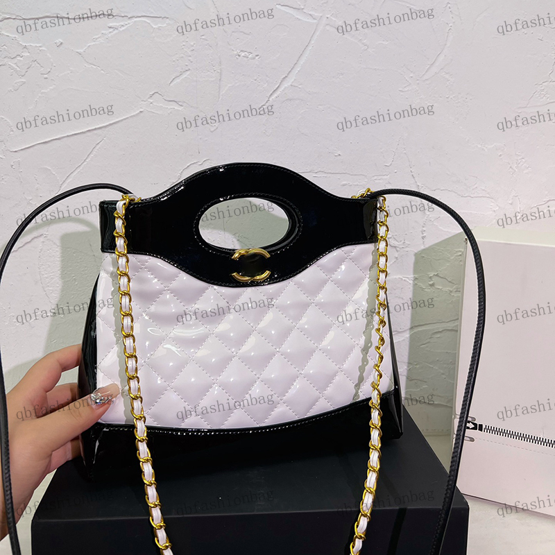

Womens designer quilted handbag Patent leather Gold Metal Hardware C Buckle Matelasse chain crossbody Bag Leather Vintage Crossshoulder Handbag purse 24X16cm, Black