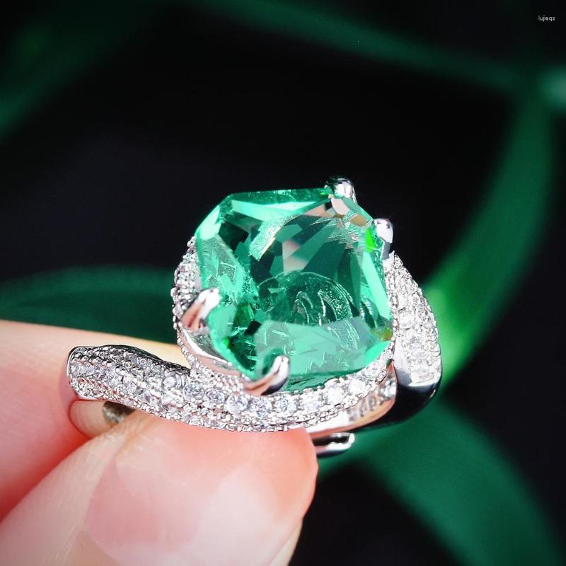

Cluster Rings WPB Original Women Shiny 5 Rectangular Emerald Ring Female Luxury Jewelry Zircon Design Girl Gift Party