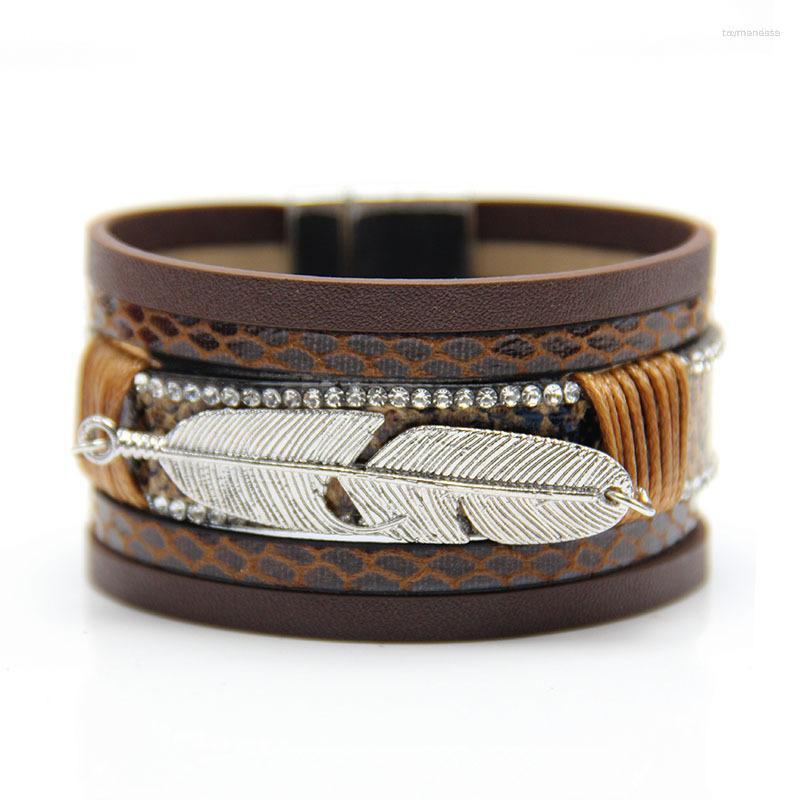 

Charm Bracelets Fashion Leather Bracelet For Women & Men Leaves Multilayer Wrap Magnetic Buckle Bangle Jewelry Couple Gift PulserasCharm