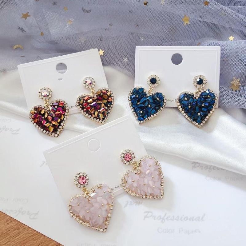 

Dangle Earrings Full Rhinestones Heart Stud For Women Micro Paved CZ Stone Fashion Versatile Female Fancy Gift Jewelry