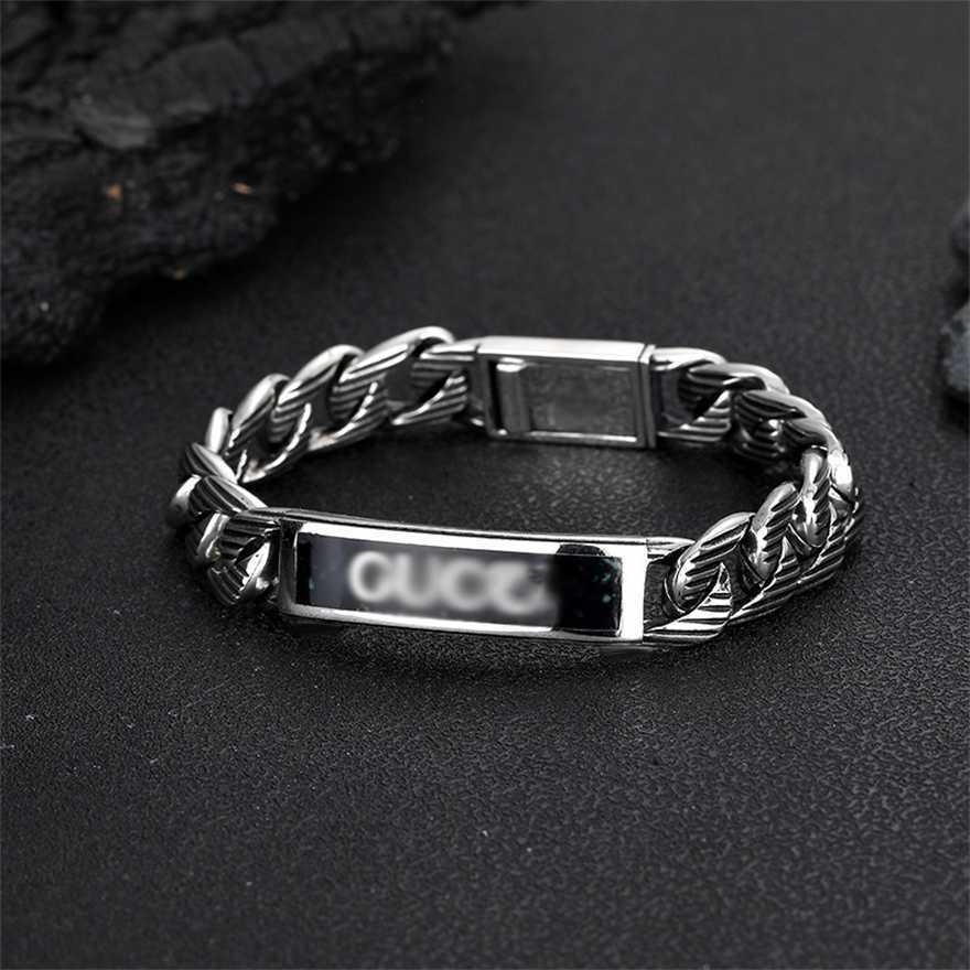 

2023 Gujia 925 Sterling Silver Narrow Edition Black Grain Enamel Engraved Stripes Fashion Versatile Bracelet