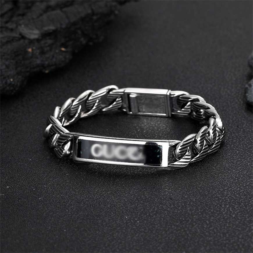 

2023 Gujia 925 Sterling Silver Narrow Edition Black Grain Enamel Engraved Stripes Fashion Versatile Bracelet