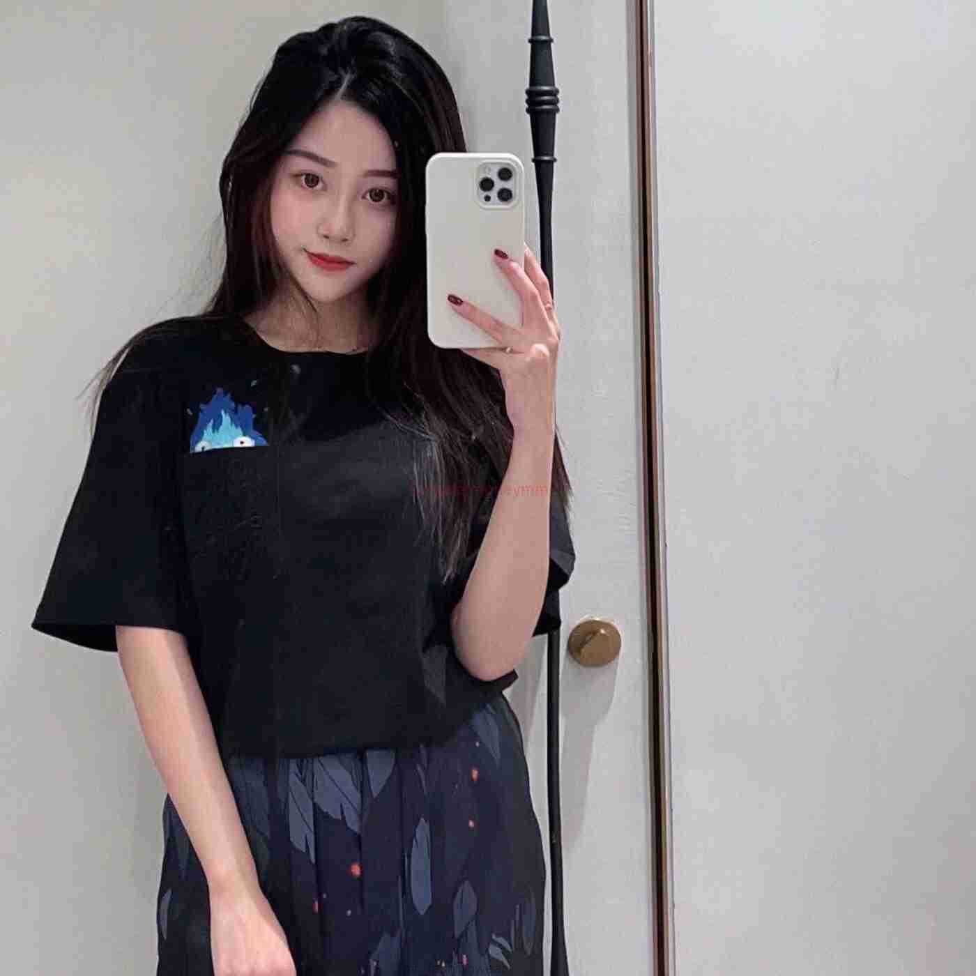

Designer Fashion Clothing Tees Tshirts High Version Loe Loewe White Tshirt with Small Flames Embroidered Casifa Embroidery for Men and Women Loose Fitting Black Sho