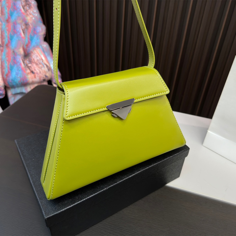 

Fashion Designers FW Tote Bags for womens Handbag crossbody bag Ladies designer shopping Totes bags Purses Wallet Camera Case bags 2306252PE, Green