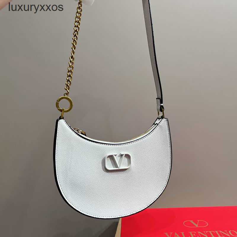 

Underarm Women's Valention Bags Dumplings Crossbody Designer Bag Summer Fashion Leisure Sense Crescent Qg09