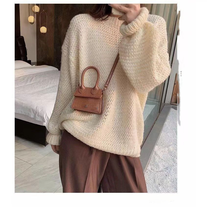 

Shoulder Bags Evening Bags Color Luxuries Designers Women Bag Classic Mini Bags Flap Square PU Leather Chains Crossbody Bag JAQUEMUS, White