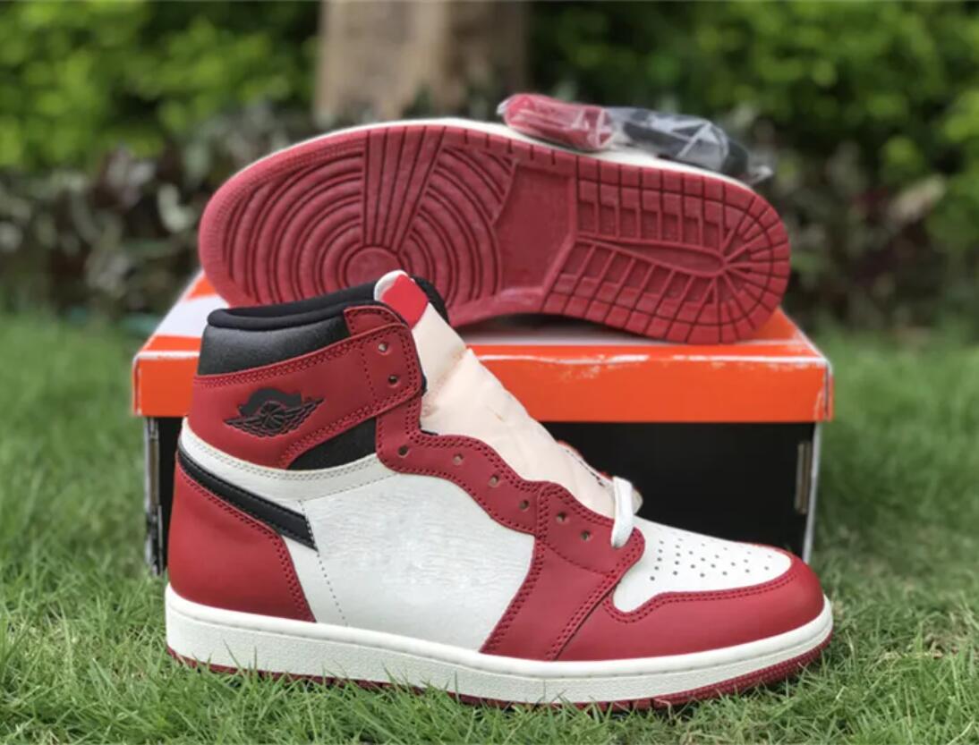 

Authentic 1 High OG Lost And Found Athletic Shoes Men Women Varsity Red Chicago Reimagined White Black Gorge Green WMNS Starfish Outdoor Sneakers With Original Box