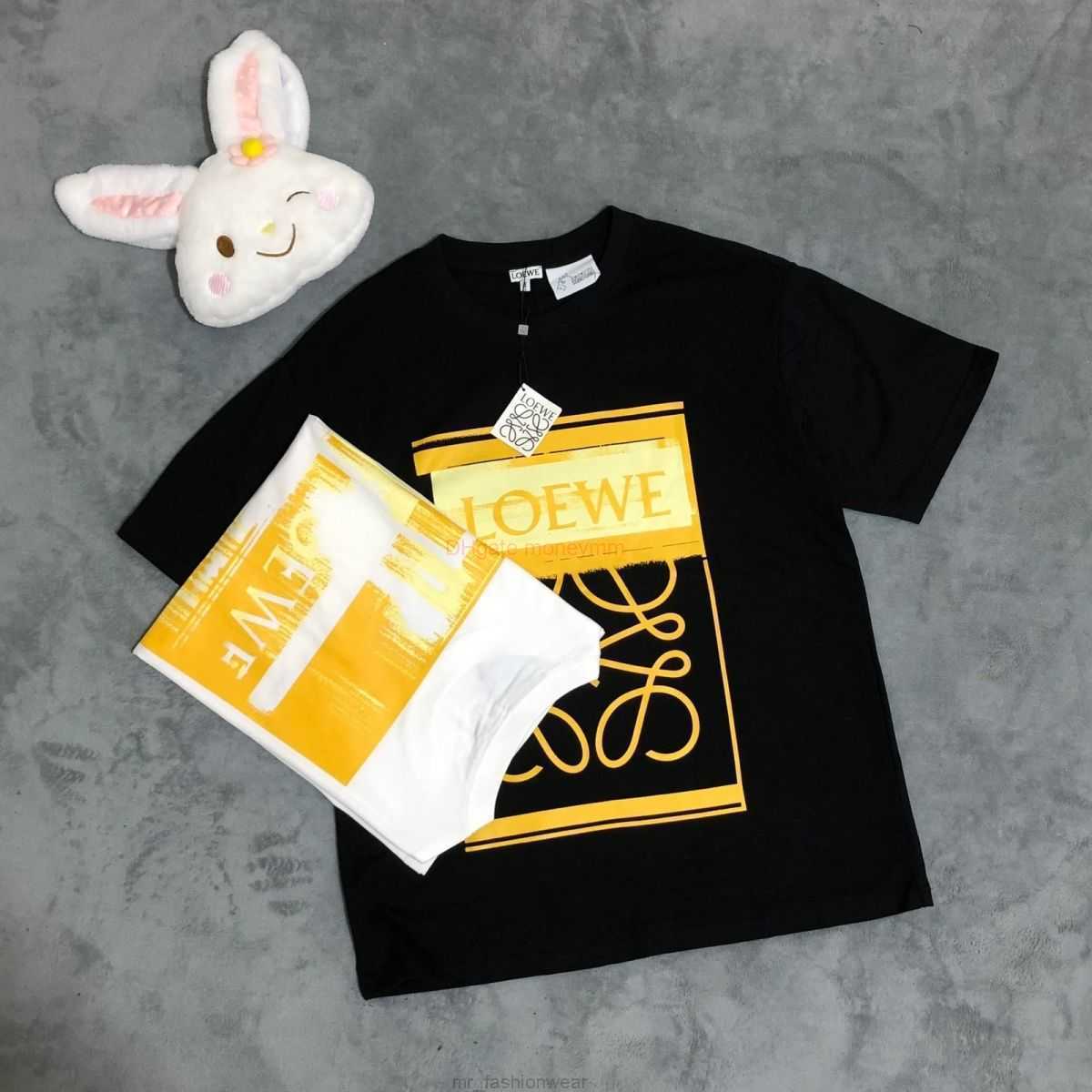 

Designer Fashion Clothing Tees Tshirts Loewe 23ss Wang Yibo Series Same Short Sleeve Tshirt Versatile Loose Ins High Grade Luxury Casual Streetwear Tops Rock Hip hop, Black